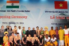 Các đại biểu Hội hữu nghị hai nước Việt Nam, Ấn Độ. (Ảnh: TTXVN)