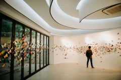 Chiều 21/8, triển lãm có tên “Hóa thành bươm bướm” chính thức được khai mạc tại Trung tâm văn hóa Hàn Quốc (Hà Nội). (Ảnh: Vietnam+)