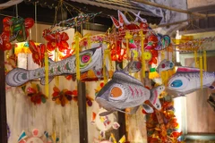 Ngày 6/9, Trung tâm Bảo tồn di sản Thăng Long - Hà Nội đã tổ chức Lễ khai mạc chương trình vui Tết Trung thu với chủ đề “Trống hội trăng thu” nhằm tái hiện những hình ảnh, âm thanh tươi mới, rộn rã của Trung thu truyền thống. (Ảnh: Vietnam+)