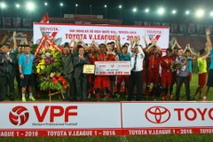 Đội Hải Phòng giành giải Nhì V-League 2016. (Ảnh: Lâm Khánh/TTXVN)