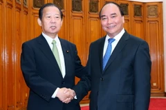 Thủ tướng Nguyễn Xuân Phúc tiếp ông Nikai Toshihiro Tổng thư Ký Đảng LDP, kiêm Chủ tịch Liên minh Nghị sỹ Hữu nghị Nhật-Việt. (Ảnh: Thống Nhất/TTXVN)