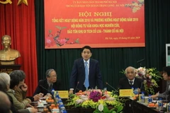 Chủ tịch thành phố Hà Nội phát biểu tại hội nghị. (Ảnh: Đinh Thuận/TTXVN)