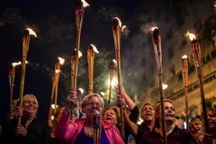 Biểu tình phản đối chính sách thắt lưng buộc bụng tại Buenos Aires, Argentina. (Nguồn: AFP/TTXVN)