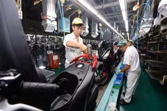 Dây chuyền lắp ráp xe ôtô tại Công ty Honda Việt Nam tại Vĩnh Phúc. (Ảnh: Danh Lam/TTXVN)