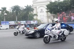 Cận cảnh xe ôtô chở ông Kim Jong-un đi vào khách sạn Metropole