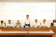 Chủ tịch UBND Hà Nội Nguyễn Đức Chung phát biểu tại phiên họp. (Ảnh: CTV/Vietnam+)