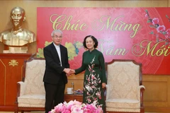 Ủy viên Bộ Chính trị, Trưởng Ban Dân vận Trung ương Trương Thị Mai tiếp Đoàn đại biểu Ủy ban Đoàn kết Công giáo Việt Nam do Linh mục Trần Xuân Mạnh, Chủ tịch Uỷ ban làm Trưởng đoàn. (Ảnh: Phương Hoa/TTXVN)