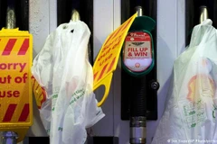 Anh: Khủng hoảng nhiên liệu tác động mạnh tới ngành dịch vụ thiết yếu