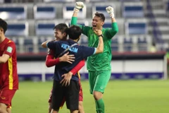 Niềm vui chiến thắng của tuyển Việt Nam. (Ảnh: Hoàng Linh/TTXVN)