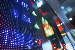 Chứng khoán châu Âu lập đỉnh mới, đồng bảng Anh lên mức cao kỷ lục