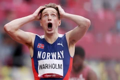 Karsten Warholm giành huy chương Vàng nội dung 400m rào nam Olympic Tokyo 2020. (Nguồn: Eurosports)