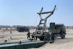 Army Games: Tuyển Công binh Việt Nam vào chung kết 'Lộ trình an toàn'