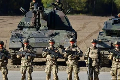 Đức tăng chi tiêu quốc phòng lên mức cao kỷ lục trong năm 2021