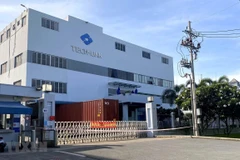 Các doanh nghiệp trong Khu chế xuất Tân Thuận có ca nhiễm COVID-19 tạm ngừng hoạt động để phòng dịch. (Ảnh: Thanh Vũ/TTXVN)