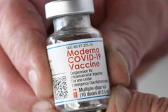 Hãng Moderna xin cấp phép sử dụng đầy đủ cho vaccine của mình tại Mỹ
