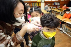 COVID-19: Hàn Quốc ghi nhận số ca mắc mới trong học sinh tăng mạnh 