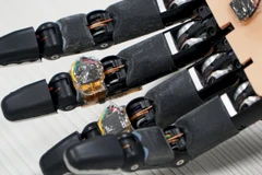 Chất liệu bọt thông minh hứa hẹn cho robot một làn da như người