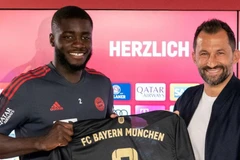 Bayern Munich chính thức ra mắt tân binh đắt giá thứ 3 trong lịch sử
