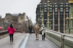 Nước Anh dự kiến nới lỏng các hạn chế chống đại dịch COVID-19