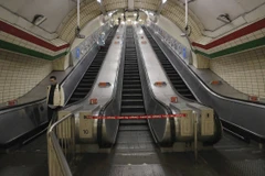 Nỗi lo mắc COVID-19 làm tăng số vụ tai nạn thang cuốn nơi công cộng