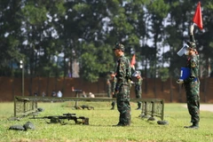 Đội tuyển quân đội Việt Nam tranh tài môn bắn tỉa ở Army Games