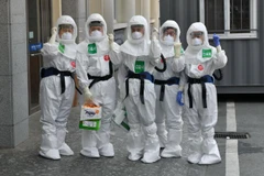 Nhân viên y tế tại một bệnh viện ở Daegu, Hàn Quốc ngày 29/4/2020. (Ảnh: AFP/TTXVN)