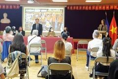 Thanh niên Việt tại Pháp ủng hộ nạn nhân chất độc da cam dioxine