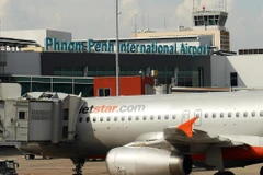 Máy bay đỗ tại sân bay quốc tế Phnom Penh, Campuchia. (Nguồn: asia.nikkei.com)