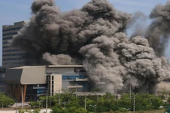 Vụ nổ của Triều Tiên phá hủy văn phòng liên lạc liên Triều ngày 16/6/2020. (Ảnh: YONHAP/TTXVN)