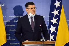 Thủ tướng Bosnia-Herzegovina Tegeltija dương tính với virus SARS-CoV-2
