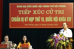 [Video] Thủ tướng Nguyễn Xuân Phúc tiếp xúc với cử tri tại Hải Phòng