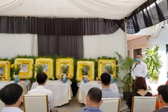 Hồi hương các nạn nhân người Việt trong vụ lật xe ôtô ở Siem Reap