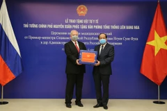 [Photo] Việt Nam tặng vật tư y tế chống dịch cho Nga, Hoa Kỳ, Nhật Bản
