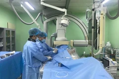 Bệnh viện TW Huế cứu sống bệnh nhân lao phổi ho ra máu, dễ tử vong