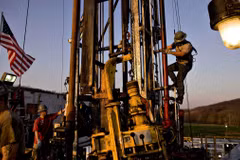 Một điểm khai thác dầu đá phiến của Chesapeake Energy tại Bradford County, Pennsylvania. (Nguồn: Bloomberg)