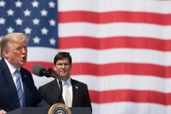 Tổng thống Donald Trump và Bộ trưởng Quốc phòng Mark Esper. (Nguồn: AFP)