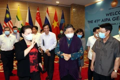 Chủ tịch Quốc hội Nguyễn Thị Kim Ngân, Chủ tịch AIPA-41 và Phó Chủ tịch Thường trực Quốc hội Tòng Thị Phóng, Trưởng Ban tổ chức AIPA-41 đến tổng duyệt lễ khai mạc và bế mạc Đại hội đồng AIPA-41. (Ảnh: Trọng Đức/TTXVN)