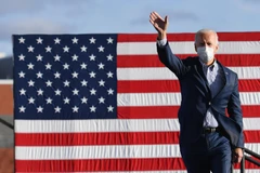 Ứng viên Tổng thống Mỹ của đảng Dân chủ Joe Biden vận động tranh cử tại Dallas, bang Pennsylvania ngày 24/10/2020. (Ảnh: AFP/TTXVN)