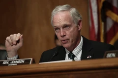 Thượng nghị sỹ đảng Cộng hòa Ron Johnson. (Nguồn: Getty Images)
