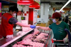 Mặt hàng thịt được bày bán tại một siêu thị của Trung Quốc. (Nguồn: Reuters)