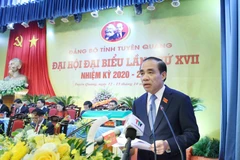 Ông Chẩu Văn Lâm, Uỷ viên Trung ương Đảng, Bí thư Tỉnh uỷ Tuyên Quang phát biểu khai mạc Đại hội đại biểu Đảng bộ tỉnh Tuyên Quang lần thứ XVII. (Ảnh: Phương Hoa/TTXVN)