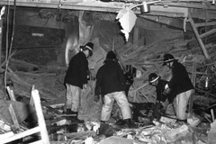Hiện trường một vụ đánh bom khủng bố ở Birmingham vào đêm 21/11/1974. (Nguồn: PA)