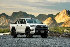 Toyota Hilux phiên bản 2020 'lột xác' với ngoại hình mạnh mẽ và hầm hố hơn. (Ảnh nguồn: TMV)