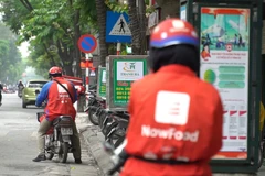 Nhọc nhằn cuộc sống "shipper" trong những ngày giãn cách xã hội