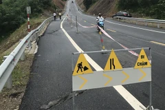 Xuất hiện lún, nứt mặt đường tại dự án cao tốc Thái Nguyên-Chợ Mới 