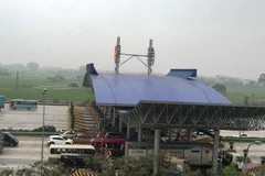 Phương tiện lưu thông qua trạm thu phí của dự án đường cao tốc Pháp Vân-Cầu Giẽ. (Ảnh: Việt Hùng/Vietnam+)