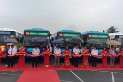 Tổng công ty Vận tải mở thêm tuyến buýt số 93 có lộ trình Nam Thăng Long-Bắc Sơn. (Ảnh: Việt Hùng/Vietnam+)