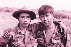 Ước vọng hòa bình, thống nhất đất nước ở cả hai chiến tuyến 