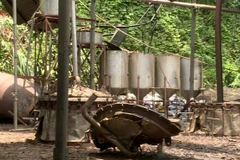 Yên Bái: Nổ nồi hơi chưng cất tinh dầu quế làm hai người thương vong