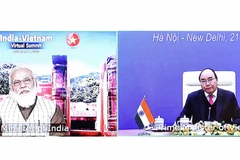 Thủ tướng Nguyễn Xuân Phúc hội đàm trực tuyến Thủ tướng Ấn Độ Narendra Modi ngày 21/12/2020. (Ảnh: Thống Nhất/TTXVN)